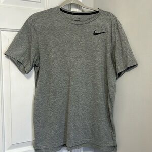 Men’s Nike Grey Short Sleeve Shirt